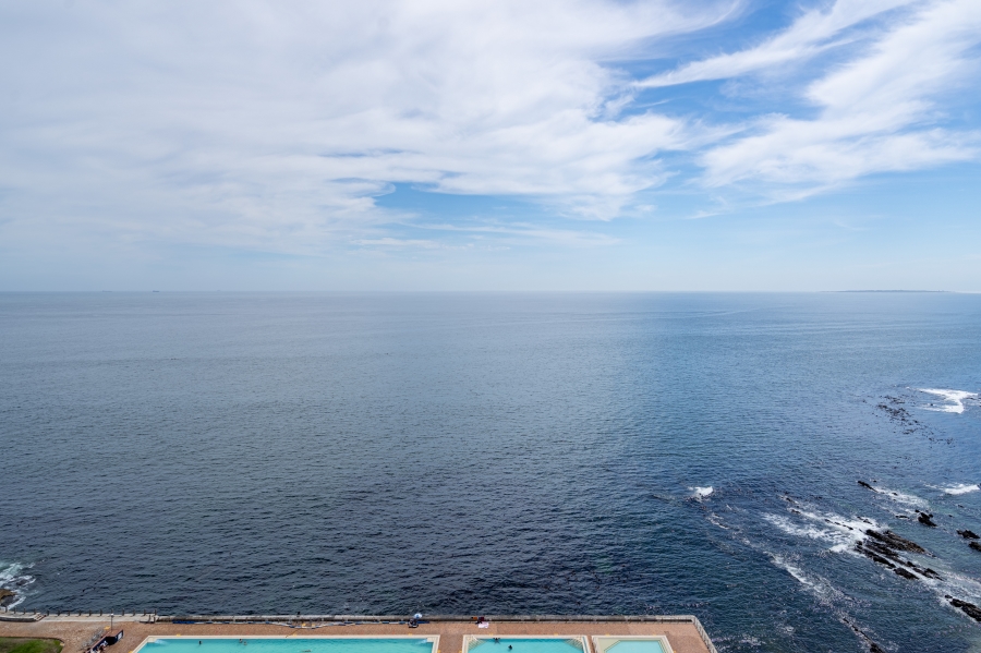 2 Bedroom Property for Sale in Sea Point Western Cape